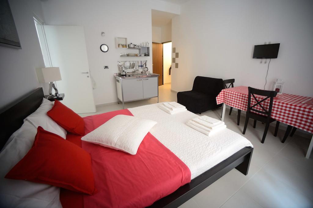 Bed and Breakfast Casa Petrarca Турин Экстерьер фото